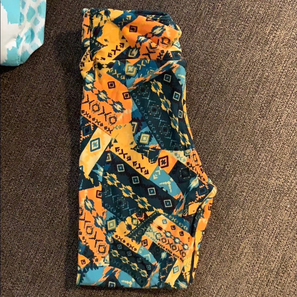 Pack of 6 kids leggings by Lularoe